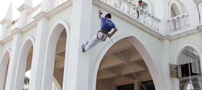 WALL CLIMBING